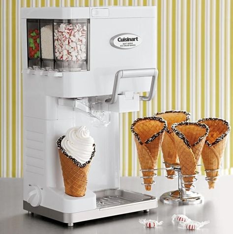 Condiment Dispensers, Desain Pantry, Creative Pillows, Mango Sorbet, Dessert Aux Fruits, Soft Serve Ice Cream, Food Storage Boxes, Ice Cream Machine, Cooking Gadgets