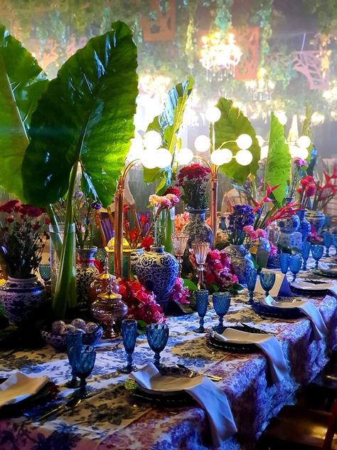 Crazy Rich Asians Table Setting, Crazy Rich Asians Wedding Water Aisle, Crazy Rich Asians Debut Theme, Crazy Rich Asians Party Theme, Crazy Rich Asians Theme, Crazy Rich Asians Wedding, Formal Themes, Debut Theme Ideas, Asian Party Themes