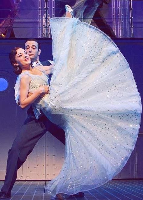 Laura Osnes in "Anything Goes" revival Anything Goes Costumes, Anything Goes Musical, Reno Sweeney, Colin Donnell, Laura Osnes, Dream Roles, Broadway Costumes, Sutton Foster, Broadway Nyc