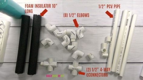 DIY Tumbler and Cup Holder for Applying Vinyl Diy Cup Holder, Cup Holder Ideas, Cup Holder Diy, Small Craft Rooms, Tumbler Holder, Epoxy Cups, Cricut Hacks, Cricut Supplies, Do It Yourself Ideas