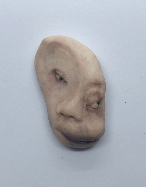 Deformed Face, Clay Faces Plushies, Clay Clown Face, Clay Doll Face, Polymer Clay Doll Face, Creepy Stuffed Animals Clay Face, Porcelain Doll Cracked Face, Fake Skin, Dungeons And Dragons Characters