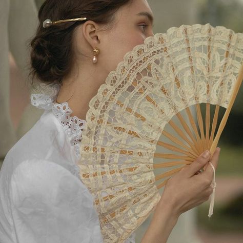 A Fan, A Woman, Fan, Lace, White