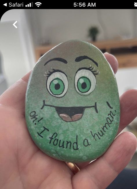 Rock Painting Ideas Funny Sayings, Cool Rock Painting Ideas Easy, Hope Rocks, Kindness Stones, Happy Stone, Funny Rock, Happy Rock, Garden Rock Art, Acrylic Painting Diy