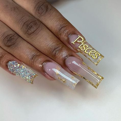 Birthday Nail Designs Pisces, Birthday Pisces Nails, Pisces Acrylic Nails, Pisces Nail Ideas, Pisces Inspired Nails, Pices Zodiac Nails, Birthday Nail Set Ideas Pisces, Zodiac Birthday Nails, Libra Inspired Nails