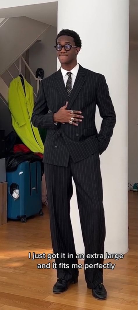 Party Suit For Men, Men Going Out Outfit Classy, Mens Wedding Outfit Ideas, Brent Faiyaz Suit, Winter Formal Men Outfit, Suit Prom Man, Men Lawyer Outfit, Mens Black Tie Outfit, Prom Outfit Ideas Men