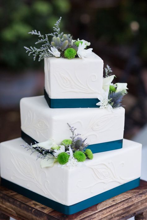 Wedding Cake White, Wedding Cake Fresh Flowers, 3 Tier Wedding Cakes, Square Wedding Cakes, Diy Wedding Cake, Cake White, Chico California, Floral Wedding Cake, Fall Wedding Cakes