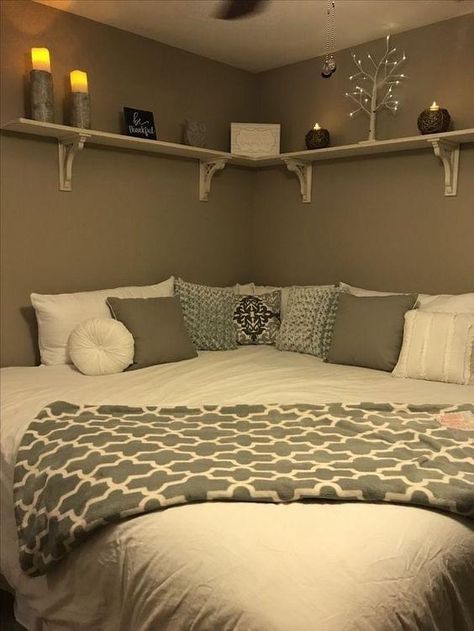 Redecorate Bedroom, Cozy Room Decor, Teen Bedroom Decor, Bedroom Layouts, Room Makeover Bedroom, Small Room Bedroom, Remodel Bedroom, Master Bedrooms Decor, Small Room