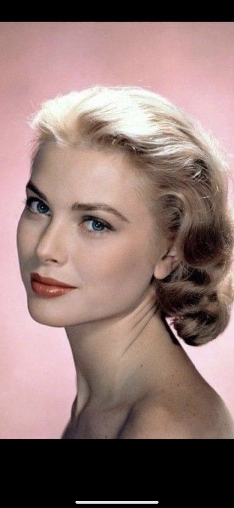 Old Hollywood Beauty, Kelly Grace, Klasik Hollywood, Hollywood Beauty, Classic Hollywood Glamour, British Tv Series, Princess Grace Kelly, Old Hollywood Glam, Diet Culture