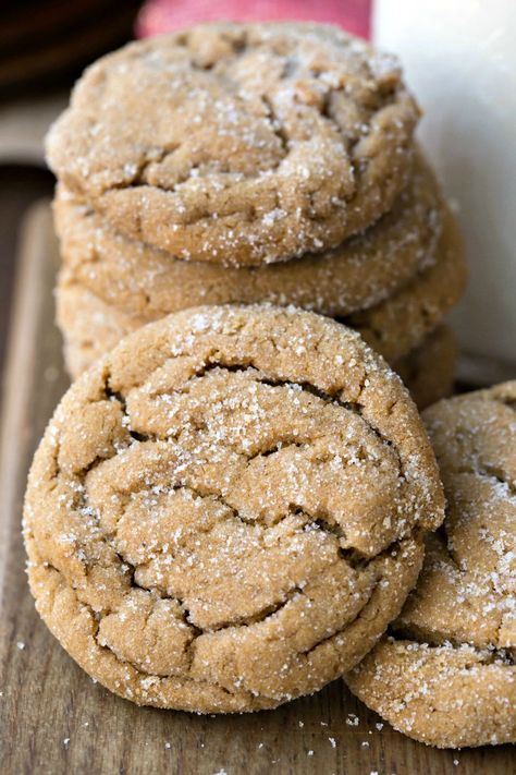 Soft Ginger Molasses Cookies Soft Ginger Molasses Cookies, Soft Ginger Cookies, Molasses Cookies Recipe, Ginger Molasses, Ginger Molasses Cookies, Molasses Cookies, Ginger Snap Cookies, Best Christmas Cookies, Crinkle Cookies