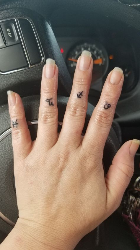 My Zodiac Sign Tattoos LEO,SAGITTARIUS, CAPRICORN & PISCES Sagittarius Finger Tattoo, Zodiac Finger Tattoo, Leo Zodiac Sign Tattoos, Sagittarius Zodiac Tattoo, Tattoos Sagittarius, Sun Rising Moon, Zodiac Tattoos Pisces, Tattoo Pisces, Finger Tattoos For Women