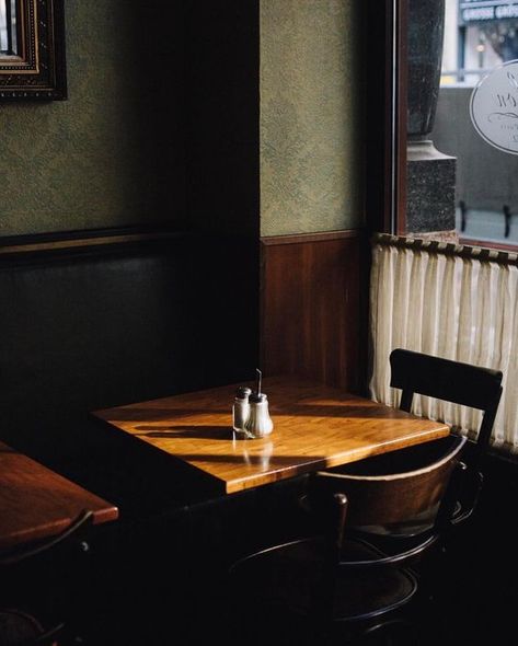 Robbie Lawrence, Restaurant Photography, Foto Art, Cinematic Photography, Morning Light, Cthulhu, Photography Inspo, 인테리어 디자인, Light And Shadow