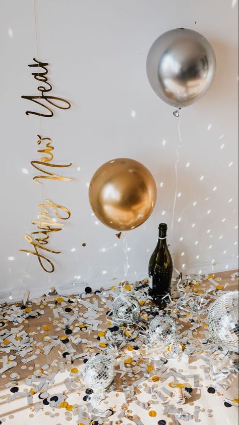 New Year Decor Ideas, Cut Out Pictures, Year Wallpaper, Happy New Year Wallpaper, Happy New Year Images, New Year Wallpaper, Fall Background, Happy New Year Greetings, New Year Images