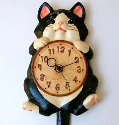 Stunning Designs Japanese Lucky cat Manekineko Wall Pendulum Clock Black White Pottery SETO ware, Top Home Decor Fun Clocks, City Japan, Porcelain Black, Cat Clock, Pendulum Clock, Ancient Pottery, Japanese Gifts, Clock Wall, White Pottery