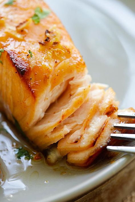 Honey Mustard Baked Salmon (Extra Tender and Moist!) - Rasa Malaysia Best Baked Salmon, Seafood Platters, Honey Mustard Marinade, Steamed Salmon, Salmon In Foil Recipes, Baked Salmon Lemon, Best Salmon Recipe, Salmon Recipes Baked Healthy, Baked Salmon Recipe