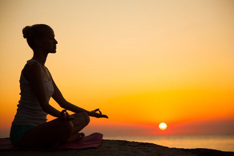 Scientists Discover How Meditation Changes the Brain Meditation Alter, Meditation Images, Reality Creation, Different Types Of Meditation, Yoga Sutras, Types Of Meditation, Yoga Music, Meditation Benefits, Meditation Techniques