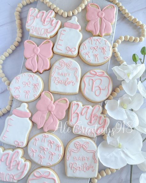 Baby Shower Cookies 🎀 Pricing? 👉🏻 https://msha.ke/alecreations918 • • • • #alecreations918 #tulsasmallbuisness #tulsaoklahoma #decoratedsugarcookies #customcookies #cookie #cookies #inspirationcookies #cookiesofinstagram #royalicingcookies #desserts #dessertporn #dessertideas #partyideas #party #sugarcookies #royalicing #royalicingcookies #cookies #cookiesideas #royalicingideas #bowbabyshower #babyshowercookies #firstbirthday #firstbirthdaycookies #firstbirthdayparty #firstbirthdayideas #fi... Girl Baby Shower Ideas Pink, Bow Theme Baby Shower Ideas, Coquette Cookies, Sip And See Baby Shower Ideas, Vintage Pink Baby Shower Ideas, Baby Girl Shower Cookies, Christmas Baby Shower Ideas For A Girl, Girly Baby Shower Ideas, Bow Cookies