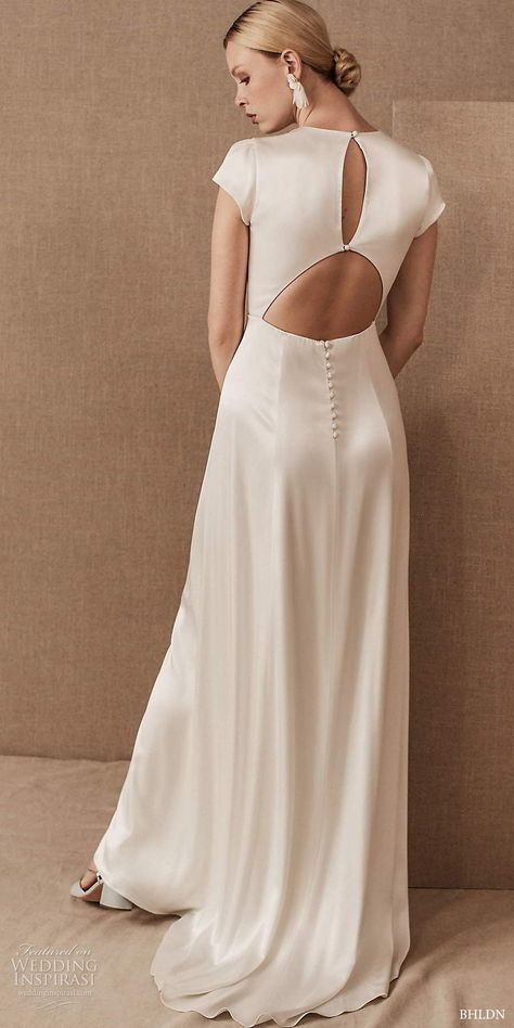 Minimalist Gown, Short Sleeve Wedding Dress, Wedding Dress Cap Sleeves, Sleeved Wedding, Wedding Inspirasi, Minimalist Wedding Dresses, A Line Wedding Dress, Satin Wedding Dress, Jewel Neckline