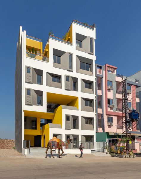 Student Hostel, Hostels Design, College Architecture, Hostel Room, China Architecture, India School, Student House, Best Architects, Engineering Colleges