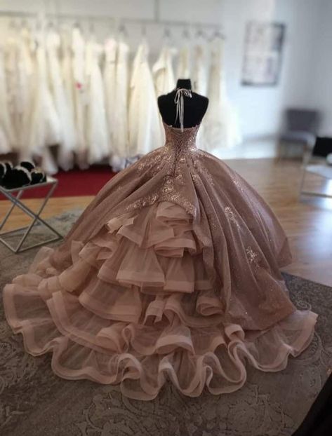 Unique Quinceanera Dresses Vintage, Quince Dresses Brown, Brown Quince Dress, Brown Princess Dress, Brown Quince, Brown Quinceanera Dresses, Quinceanera Surprise Dance, Xv Dresses, Debutante Dresses