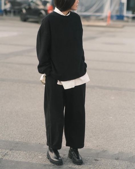 Slouchy Pants Outfit, Winter Layering Outfits, Jumper Outfit, Time And Time Again, Style Instagram, Layering Outfits, Outfit Inspo Fall, 가을 패션, Work Wardrobe