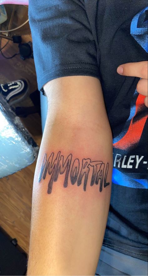 Drippy Tatoos Men, Rodwave Tattoo Ideas, Young Thug Tattoos, Tattoos For Guys Wrist, Cudi Tattoo, Kid Cudi Tattoo, Easy Tats, Rare Tattoo, Simple Leg Tattoos