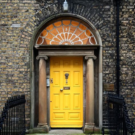 Irish Doors, Irish Fabric, Dublin Doors, Irish Homes, Emerald Isle Ireland, Dublin House, Project House, Door Entryway, Door Detail