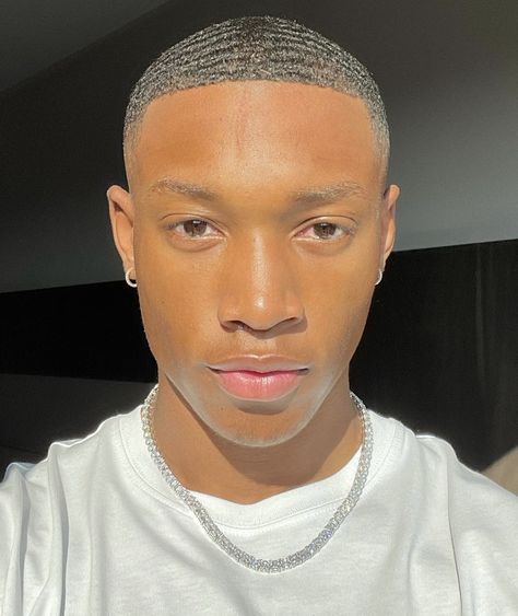 Glass Skin For Men, African Male Hairstyles, Glass Skin Men, Fine Brown Skin Men, Ebby Brown, Buzz Cut Men, Caramel Skin Tone, Attractive Black Men, Waves Hairstyle Men