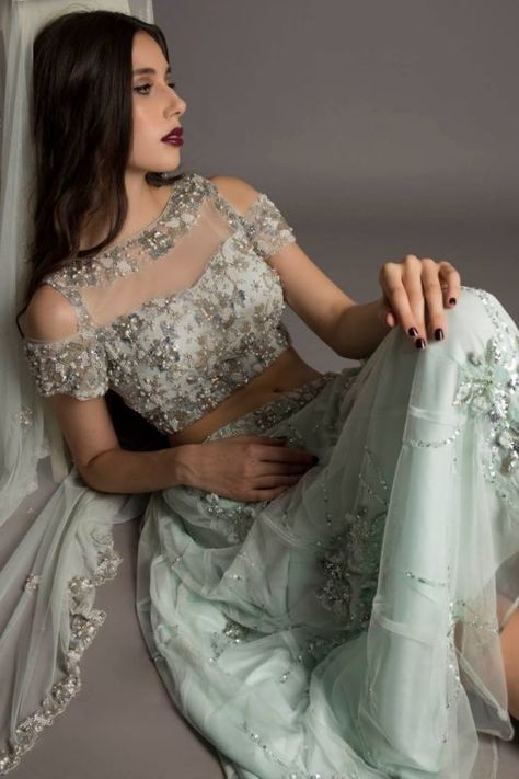 Pretty Cold Shoulder Blouse Designs We Spotted! Cold Shoulder Saree Blouse, Cold Shoulder Blouse Designs, Natasha Dalal, Bride And Groom Outfits, Bridal Lehenga Designs, Lehenga Jewellery, Lehenga Blouse Designs, Bride Sister, Indian Bridal Dress