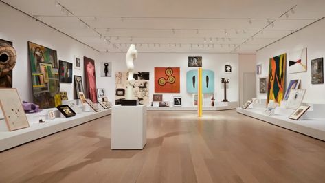 NYC MoMa gets big, fresh overhaul Amy Sillman, Jan Van Eyck, Philip Johnson, Robert Mapplethorpe, Georges Seurat, Jasper Johns, Renzo Piano, Alexander Calder, Edward Hopper