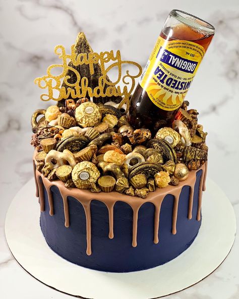 Twisted Tea Birthday Cake, Twisted Tea Cake Ideas, Twisted Tea Birthday, Twisted Tea Cake, Tea Birthday Cake, Twisted Tea Party, 19th Bday, Cake In A Can, 20th Birthday Party