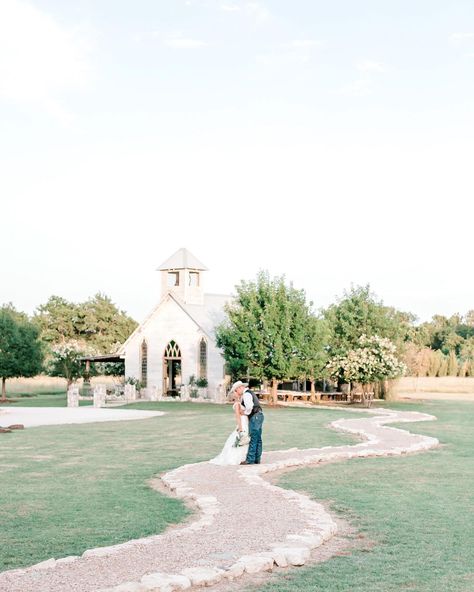 Gruene Estate Wedding, Gruene Estate, Open Air Chapel, Farm Wedding Venue, Wedding Venue Inspiration, Christian Wedding, Barn Wedding Venue, Chapel Wedding, Church Wedding