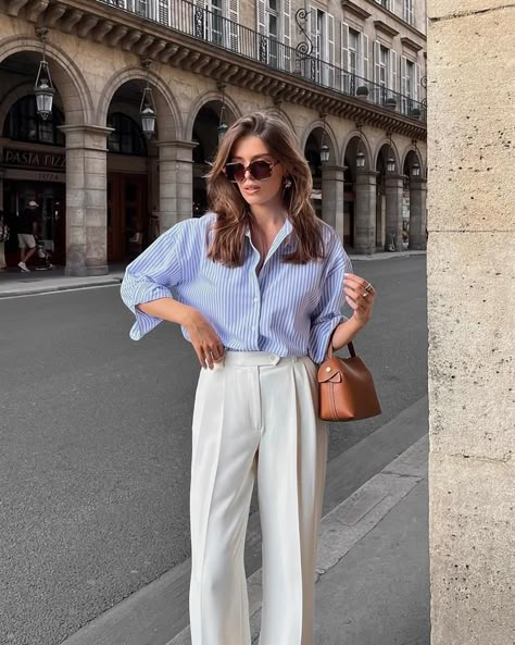 Blue Linen Shirt Outfit Women, White Linen Trousers, Casual Chic Spring, Modest Casual Outfits, Money Outfit, Parisian Chic Style, Europe Outfits, London Outfit, White Balance