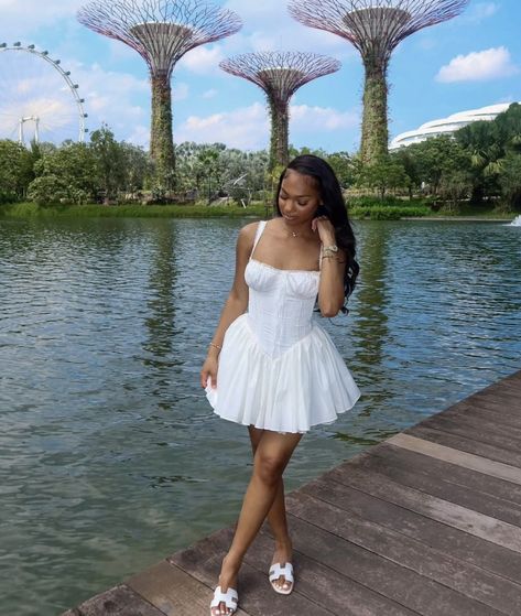 Pleasing Photos, All White Party Outfits, Dress Code Outfits, Code Outfit, Girls Holiday Outfit, Holiday Outfits Summer, Dress Code Casual, Brunch Dress, White Truffle