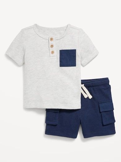 Little Boy Clothes, Family Closet, Boy Fits, Baby Boy Fashion, Summer Boy, Pocket Tshirt, T Shirt And Shorts, Baby Size