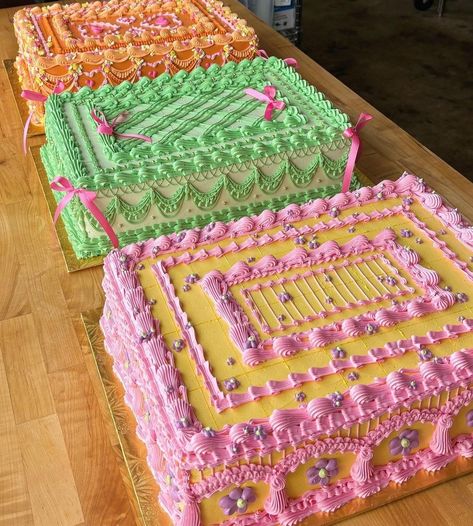 Vintage Sheet Cake, Full Sheet Cake, Cookie Cake Designs, Cupcake Decorating Tips, Cookie Bakery, Square Cake, Birthday Cake Chocolate, Cute Birthday Cakes, Just Cakes