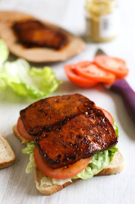 Tofu Bacon Marinade, Smoked Tofu Sandwich, Bacon Marinade, Tofu Bacon, Homemade Sriracha, Best Tofu Recipes, Bacon Blt, Low Carb Veggie, Tofu Marinade