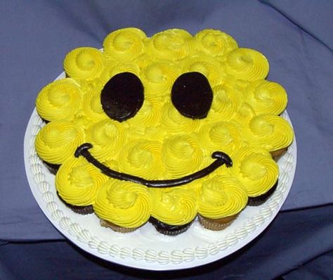 Smiley Face (Cupcake Cakes) Smiley Face Cupcake Cake, Smiley Face Birthday Party Food, Smiley Face Cupcakes, Smiley Face Cupcake, Laughing Gas, Emoji Birthday Party, Lds Yw, Boys First Birthday Party Ideas, Face Pulls