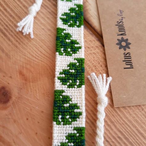 Hawaiian Friendship Bracelets, Leaf Friendship Bracelet, Bracelet Bresilien Pattern, Tropical Bracelets, Green Friendship Bracelet, Hunting Wallpaper, Harry Potter Bracelet, Brazilian Bracelet, Small Bead Bracelet