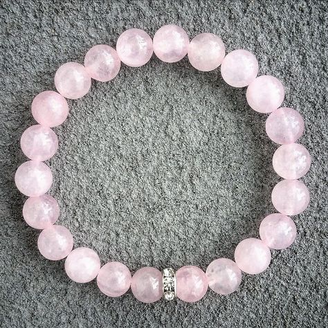 Rose Quartz Beaded Bracelet, Glass Beaded Bracelets Ideas, Pink Crystal Bracelet, Rose Quartz Bracelet Beads, Girly Bracelets, Jewerly Bracelets, Semi Precious Stone Bracelet, Awareness Jewelry, Rose Quartz Jewelry