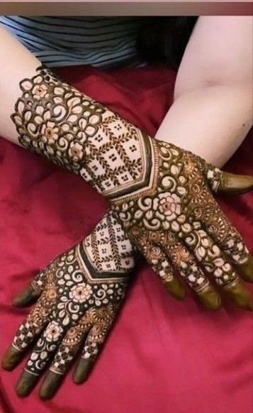 Back Mehndi Design, Back Mehndi, Latest Finger Mehndi Designs, Front Mehndi Design, Bridal Mehandi, Heena Design, Finger Henna, Mehndi Designs For Kids, Girly Frame