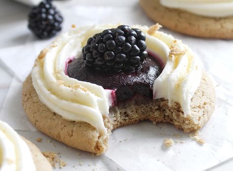 Blackberry Cheesecake Cookies - Oregon Raspberries & Blackberries Blackberry Desserts, Blackberry Cookie, Blackberry Cookies, Blackberry Dessert, Chocolate Ganache Tart, Blackberry Cheesecake, Cinnamon Sugar Cookies, Blackberry Recipes, Cheesecake Cookies