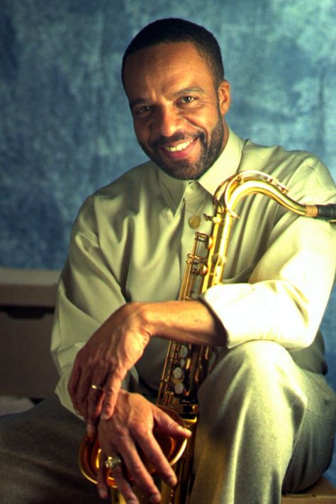 May 16, 1981: "Just the Two of Us" by Grover Washington Jr. and featuring Bill Withers makes it to number 2 on the Billboard Hot 100 chart. William Salter helped write this love song. He collaborated with Bill Withers and Ralph MacDonald on "Just the Two of Us," performed by Grover Washington Jr. on his album Winelight in 1980. Smooth Jazz Artists, Castles In The Sky, Chuck Mangione, Smooth Jazz Music, Grover Washington, God Only Knows, Jazz Saxophonist, Bill Withers, Pet Sounds