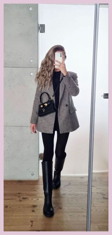 Blazer On Black Outfit | Fall Boots Outfit 2023 Check more at https://beautyfashionideas.com/dress/blazer-on-black-outfit-fall-boots-outfit-2023/ Check Blazer Outfit Women, Black Fall Outfits, Fall Boots Outfit, Fall Blazer, Corporate Fashion, Stylish Fall Outfits, Winter Fashion Outfits Casual, Business Casual Outfits For Women, Corporate Outfits