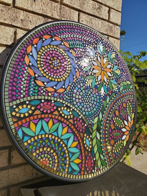 24 or 32 Customizable Any Color Mosaic Tile Hand Decorated Table - Etsy Mosaic Round Table Top Patterns, Mandala Mosaic Patterns, Mosaic Ideas Beginner, Mosaic Designs Pattern, Tiled Table, Mosaic Outdoor Table, Mosaic Patio Table, Mosaic Tile Table, Custom Mosaic Tile