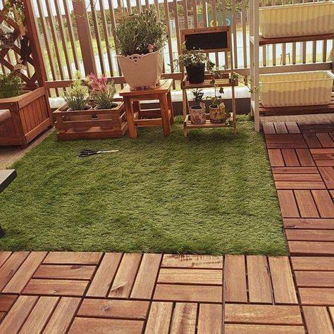 Balcony Grass Carpet, House Front Balcony Design, Small Balcony Plants, Small Garden Under Stairs, Front Balcony Design, Modern Balcony Design, Kursi Outdoor, Grass Decoration, Balcony Makeover