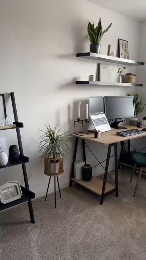 Diy Office Setup At Home, Home Work Desk Ideas, Working From Home Setup Small Space, Home Office Ideas Simple, Simple Small Home Office, Bedroom Ideas With Office Work Spaces, Wfh Small Apartment, Office Desk For Small Spaces, Small Office Setup At Home