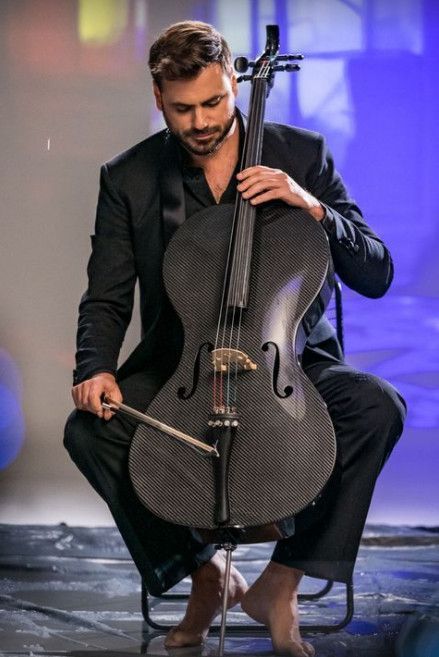 Cello Photo, 2 Cellos, Cello Photography, Hauser Cello, Music Photoshoot, Stjepan Hauser, Best Pictures Ever, Cello Music, Cellos