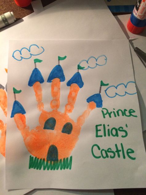 Handprint castle Castle Handprint, Handprint Castle, Fairy Tales Preschool Activities, Nursery Disney, Fairy Tales Preschool, Disney Themed Rooms, Castle Crafts, Fairy Tale Activities, Fairy Tale Crafts