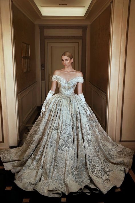 Sadek Majed, Brides Gown, Gown Ideas, Wedding Dresses Cinderella, 파티 드레스, Royal Dresses, Couture Bridal, Fantasy Gowns, A Wedding Dress