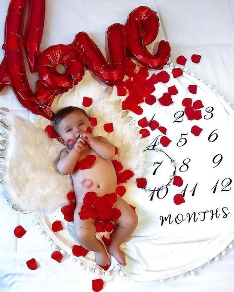 Baby Boy Valentine Pictures, Valentines Baby Photos, Birthday Baby Boy, 1 Month Baby, Baby Milestones Pictures, Valentines Baby, Baby Christmas Photos, Monthly Baby Pictures, Valentine Picture